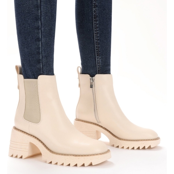 Sam & Libby Chelsea Boots | Heeled Vanilla Bean Chunky Tread | Size 7.5 - Picture 13 of 13